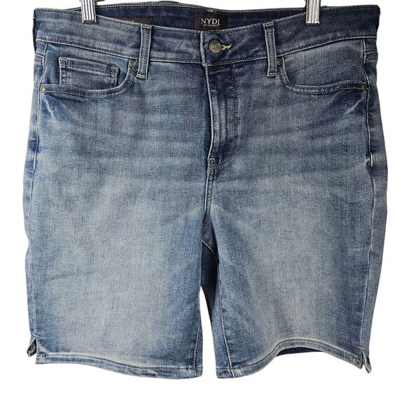 NYDJ Denim Ella Shorts in Light Wash Altair with Side Slits Women's Size 12 - Picture 1 of 9